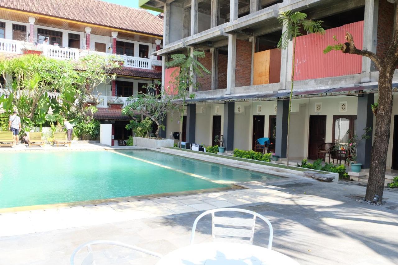 Palm Garden Kuta Hotel Kuta  Exterior photo