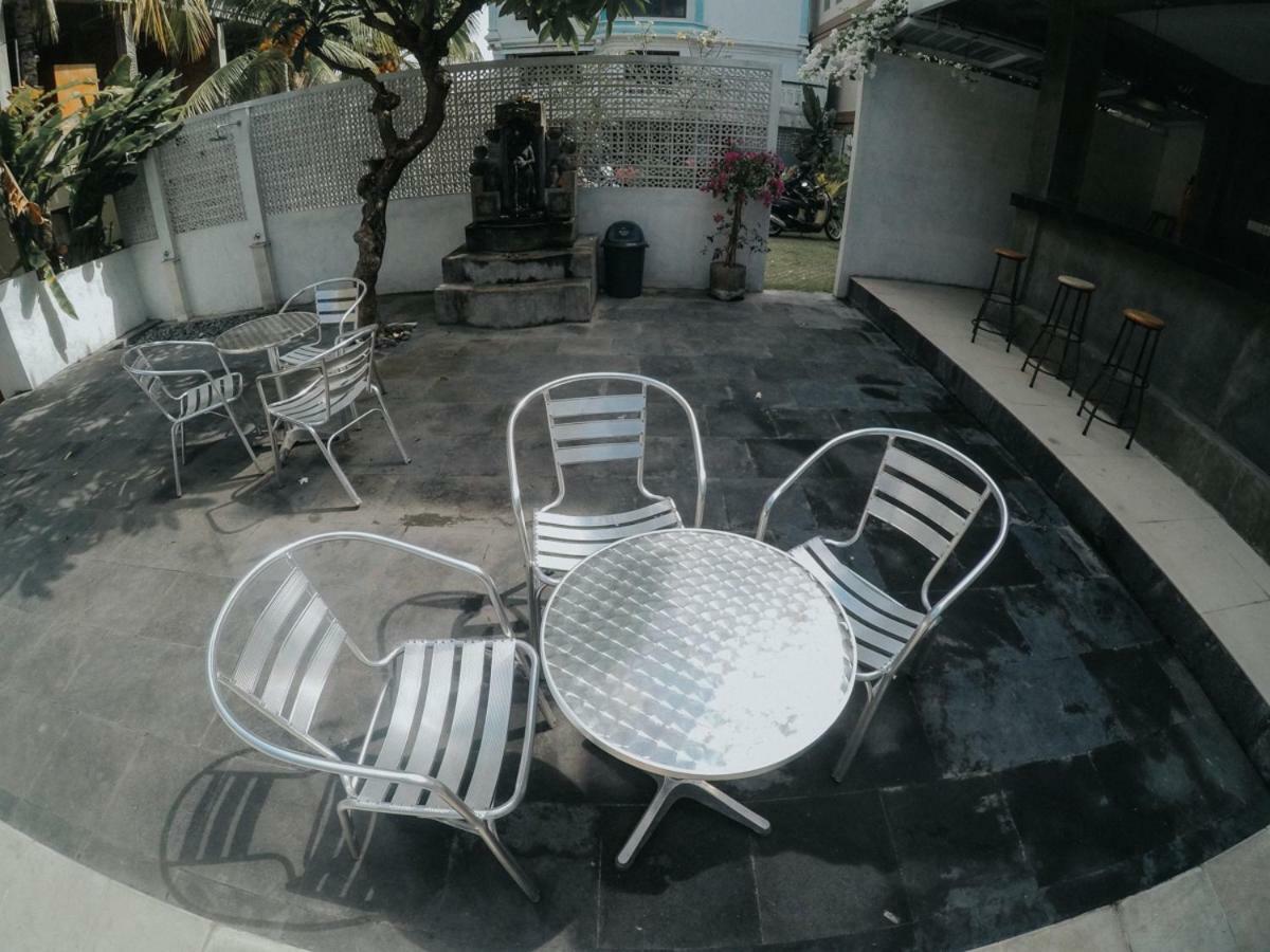 Palm Garden Kuta Hotel Kuta  Exterior photo